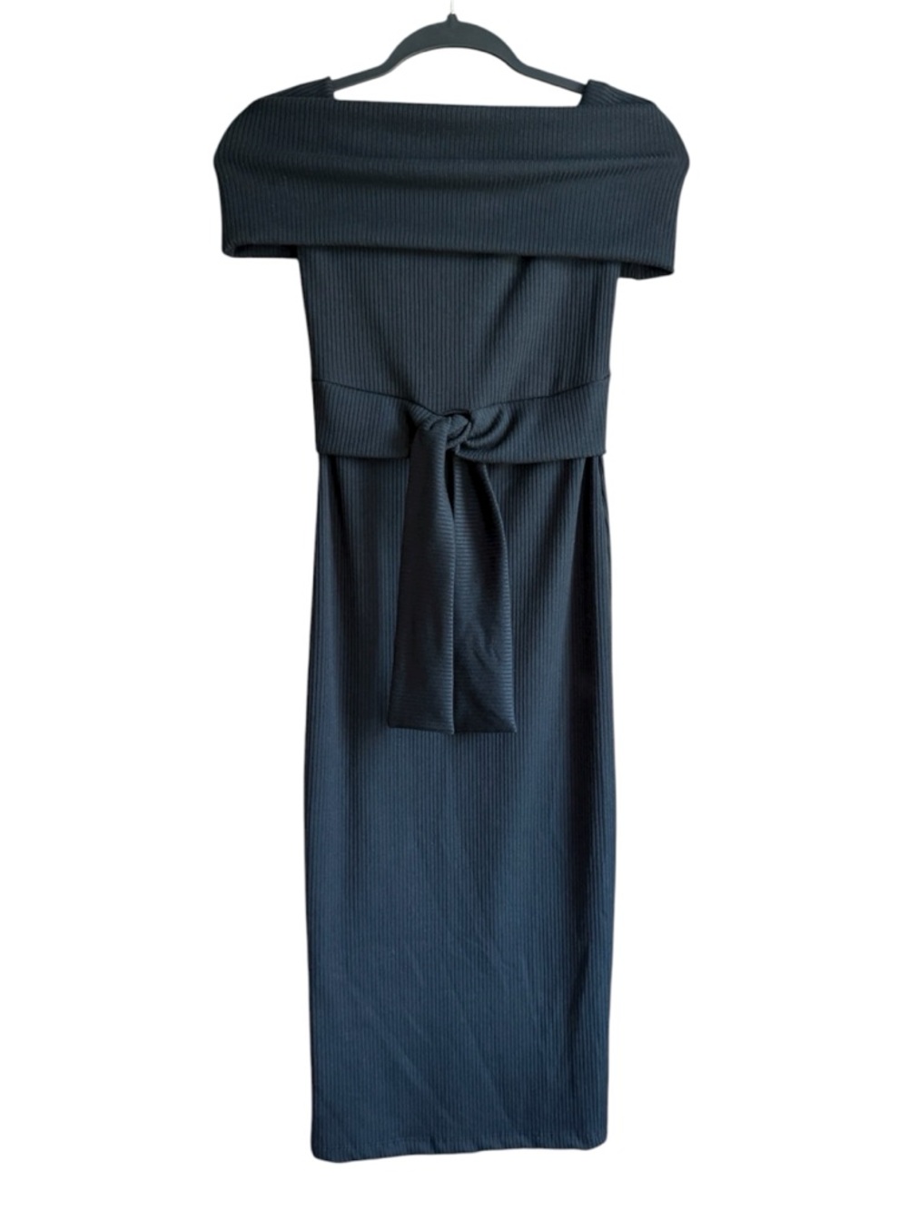 Vici Tyche Off-Shoulder Ribbed Midi Dress in Black XS